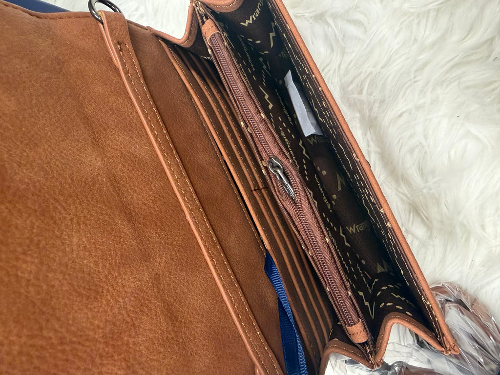 Wrangler crossbody-Brown