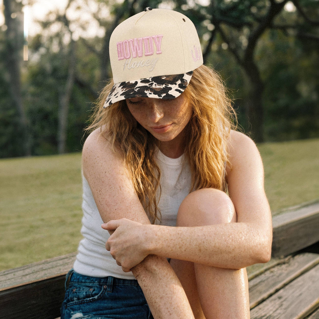 HOWDY HONEY Two Tone Trucker Hat: Cow