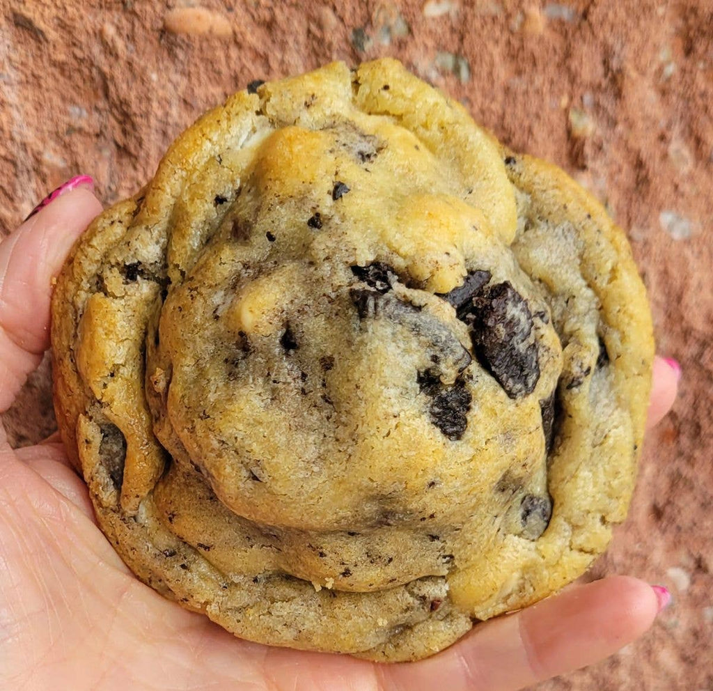 Cookies & Cream Cookie