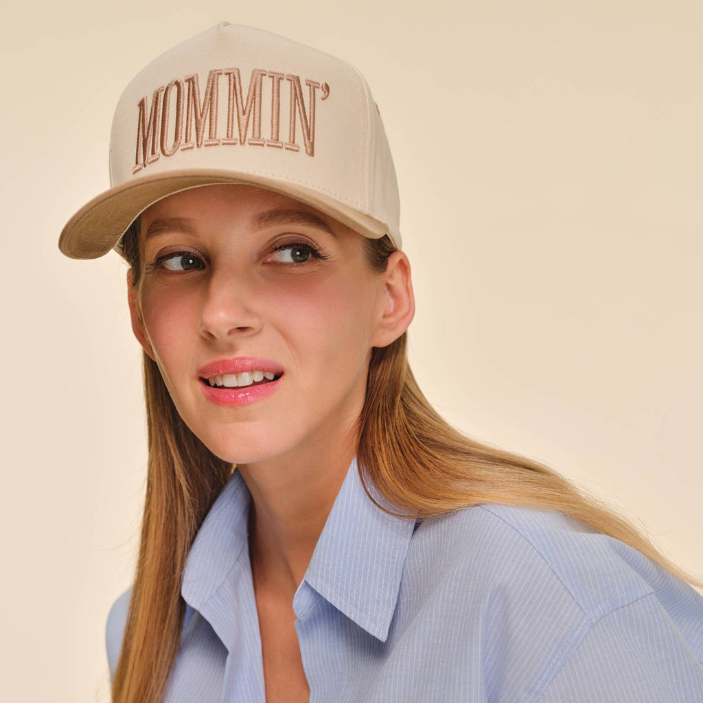 MOMMIN Two Tone Trucker Cap: Beige